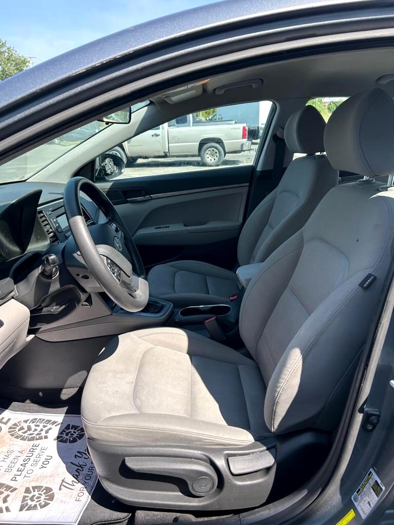 Hyundai Elantra  2018