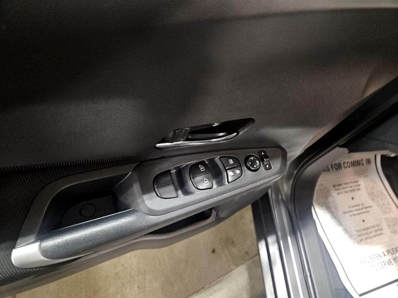 Nissan Kicks SV 2024