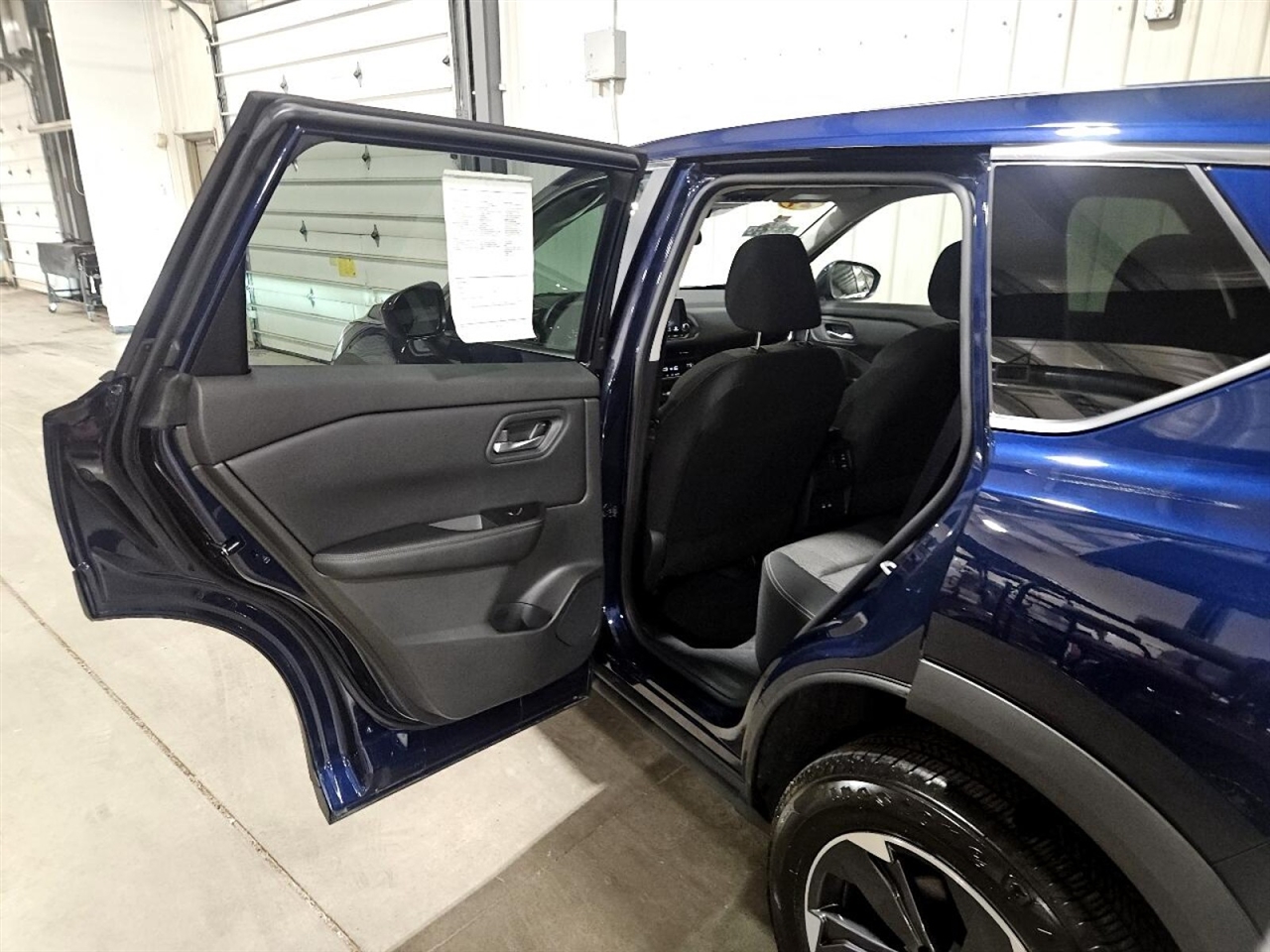 Nissan Rogue SV AWD 2025