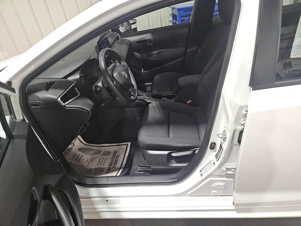 Toyota Corolla LE 2023 Toyota Corolla LE 2023