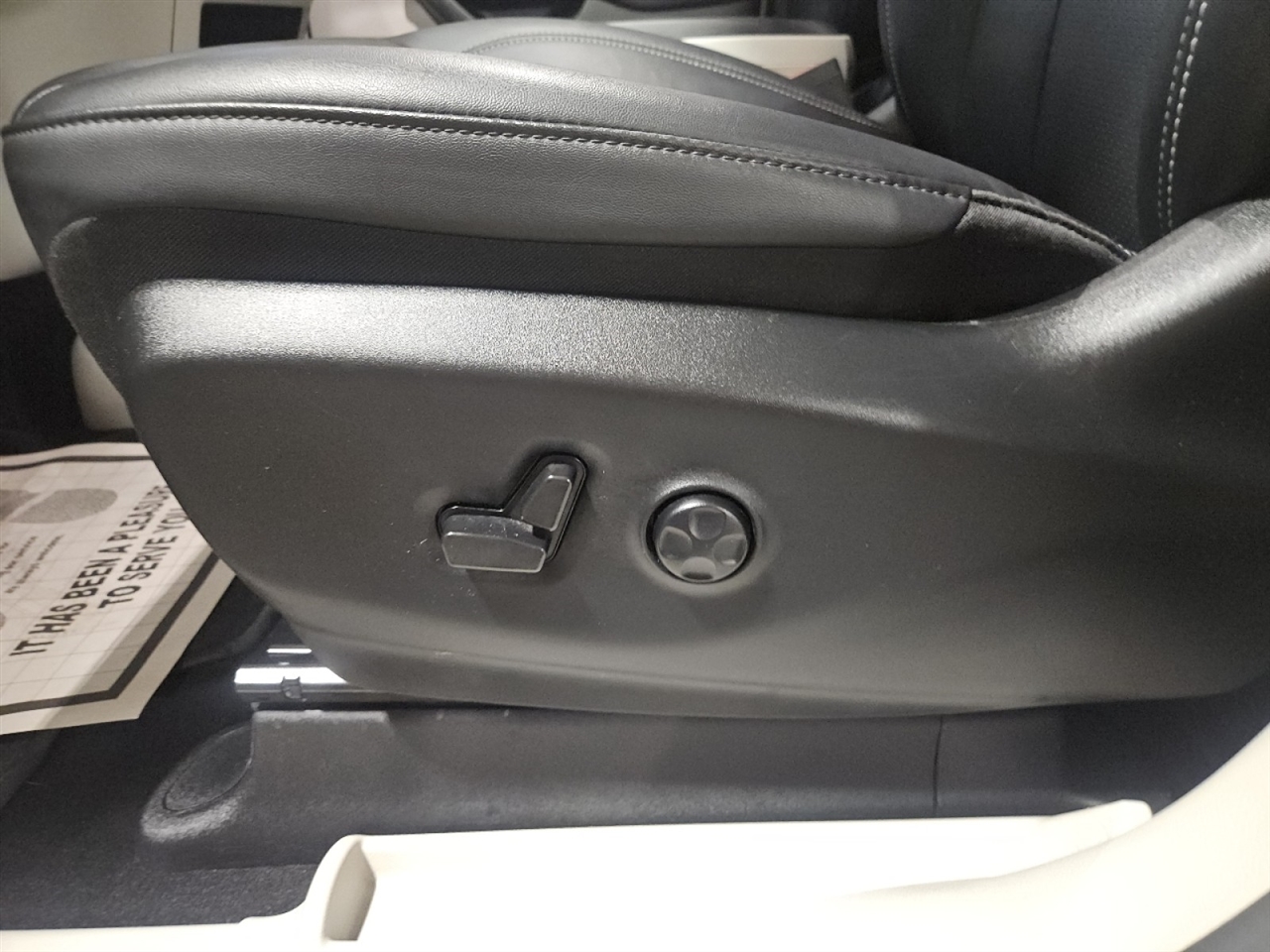 Chrysler Pacifica Touring L 2024