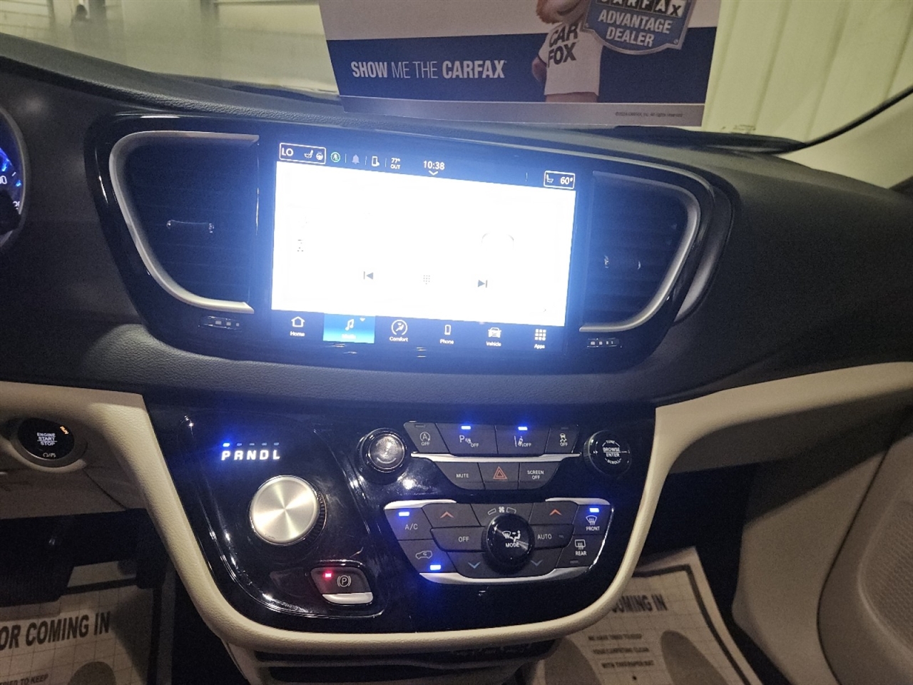 Chrysler Pacifica Touring L 2024