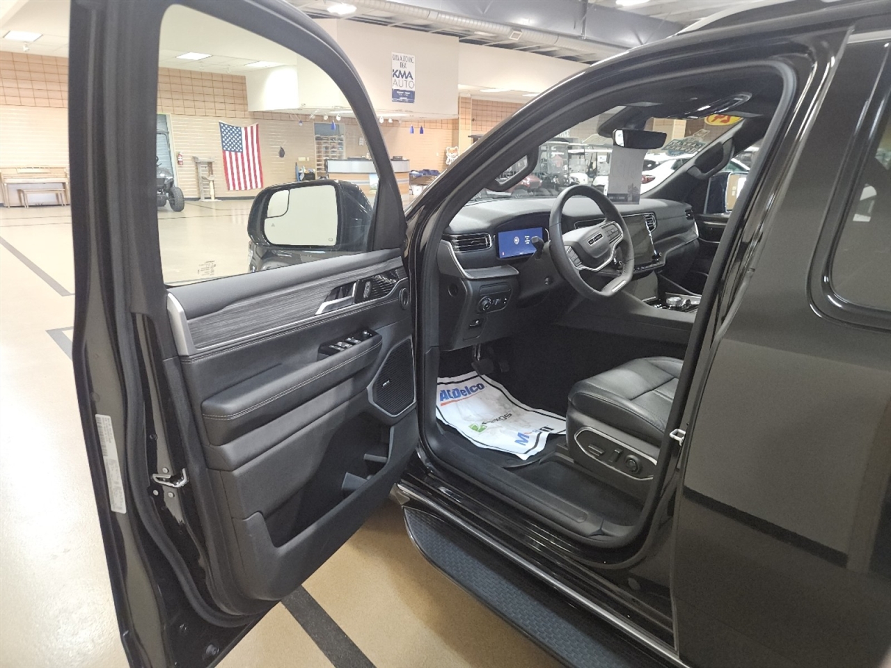 Jeep Wagoneer Series III 4WD 2024