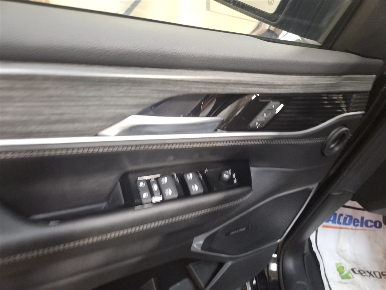 Jeep Wagoneer Series III 4WD 2024