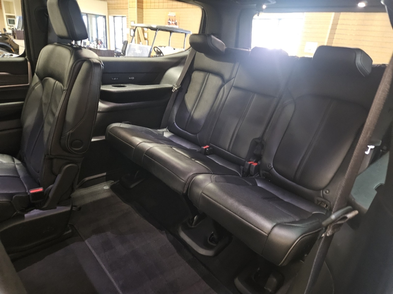 Jeep Wagoneer Series III 4WD 2024