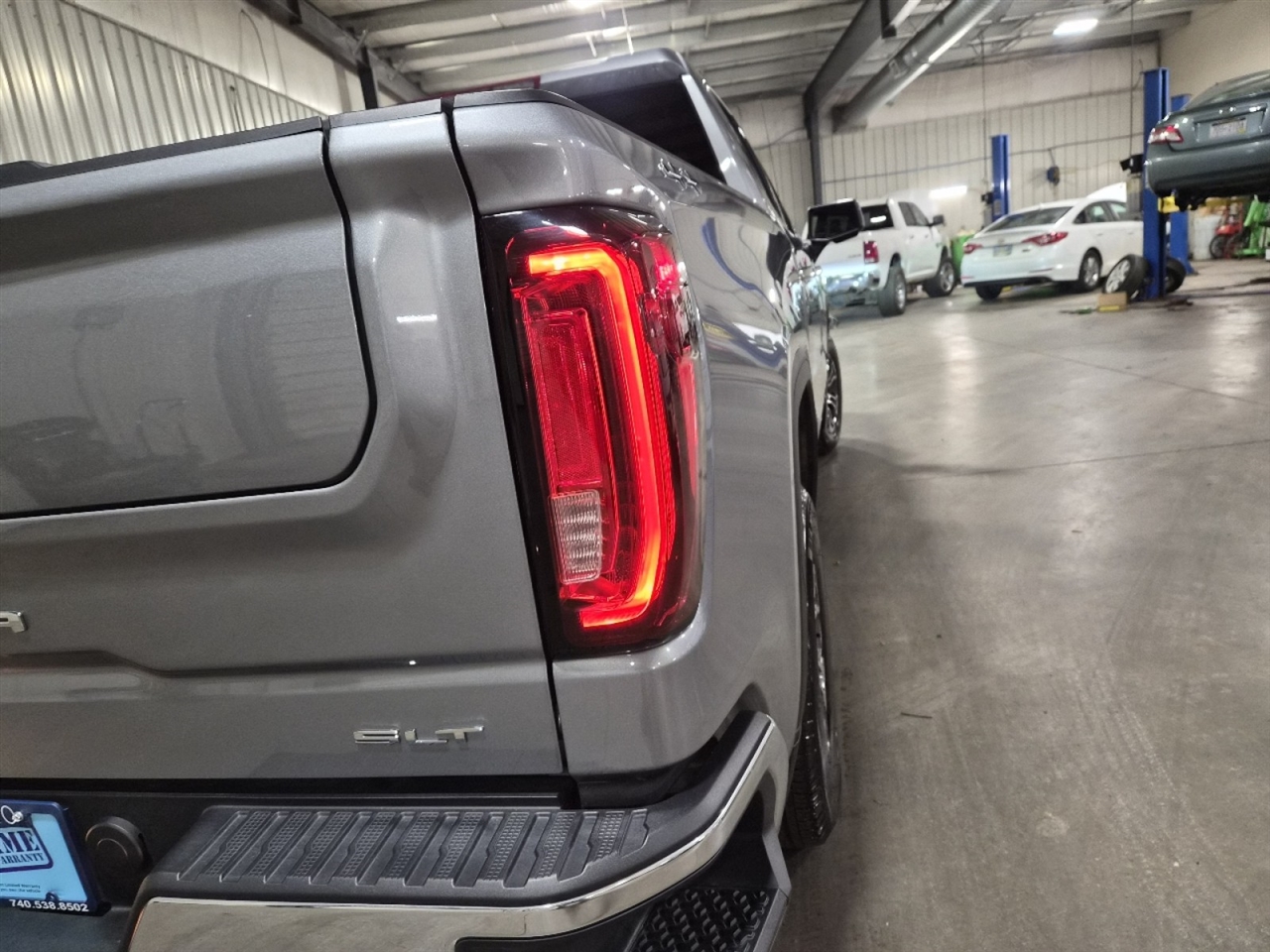 GMC Sierra 1500 SLT Crew Cab 4WD 2025