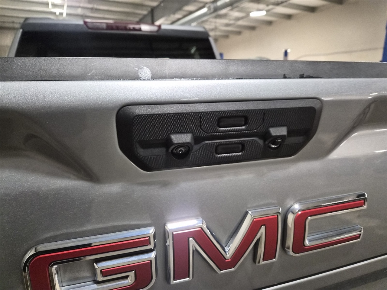 GMC Sierra 1500 SLT Crew Cab 4WD 2025