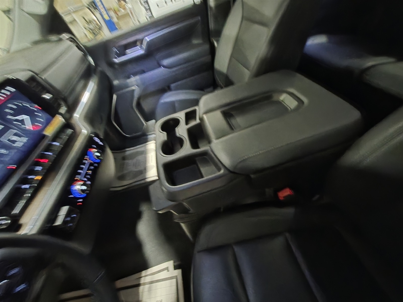 GMC Sierra 1500 SLT Crew Cab 4WD 2025