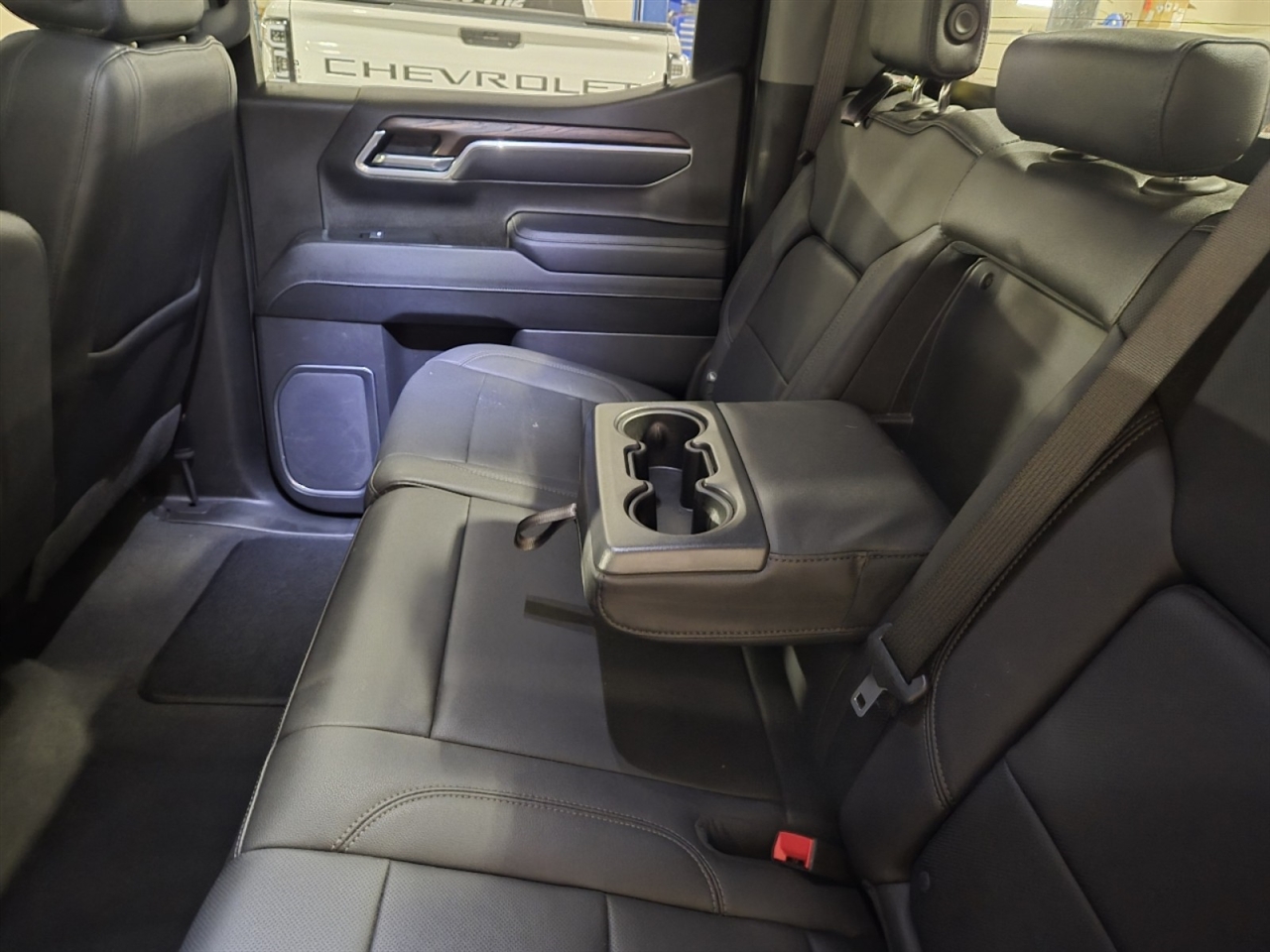 GMC Sierra 1500 SLT Crew Cab 4WD 2025