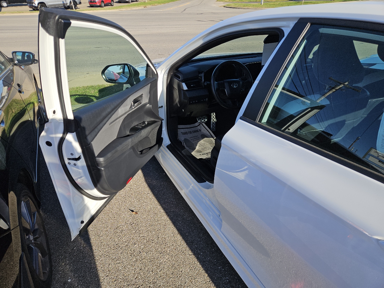 Toyota Camry Hybrid XLE 2025 Toyota Camry Hybrid XLE 2025