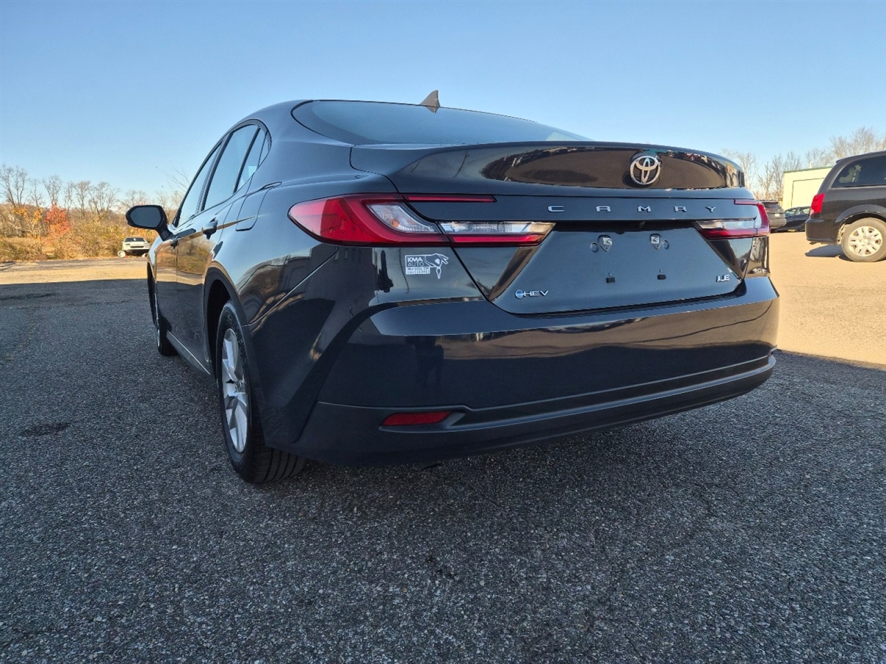 Toyota Camry Hybrid XLE 2025