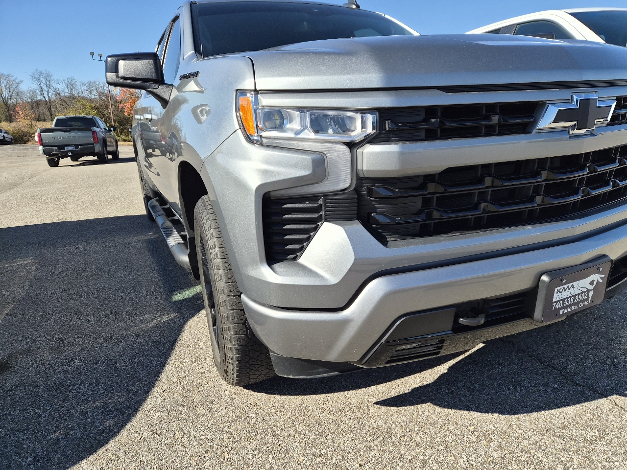2023 Chevrolet Silverado 1500 RST photo 2