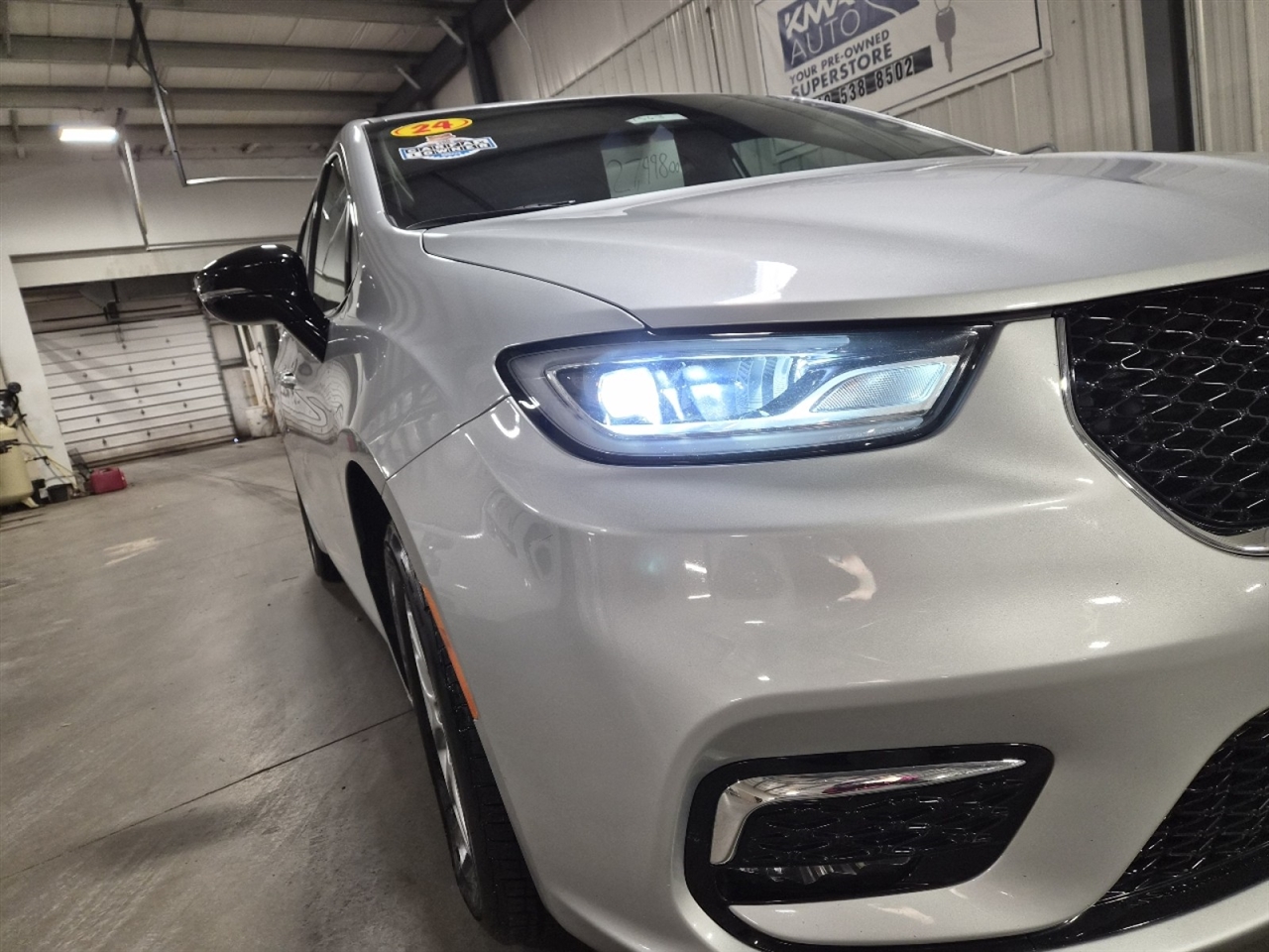 Chrysler Pacifica Touring L 2024