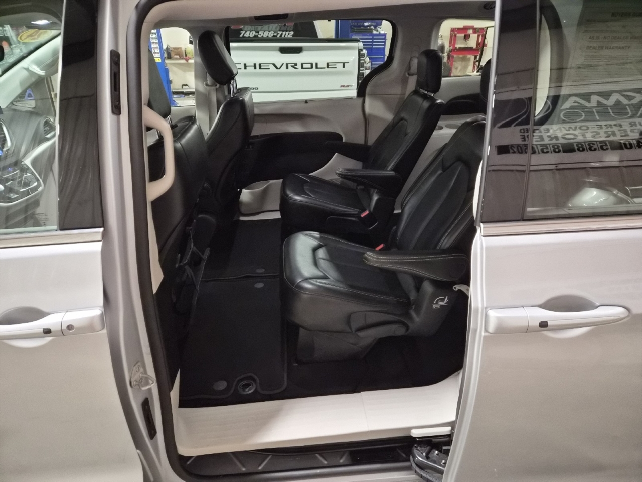 Chrysler Pacifica Touring L 2024