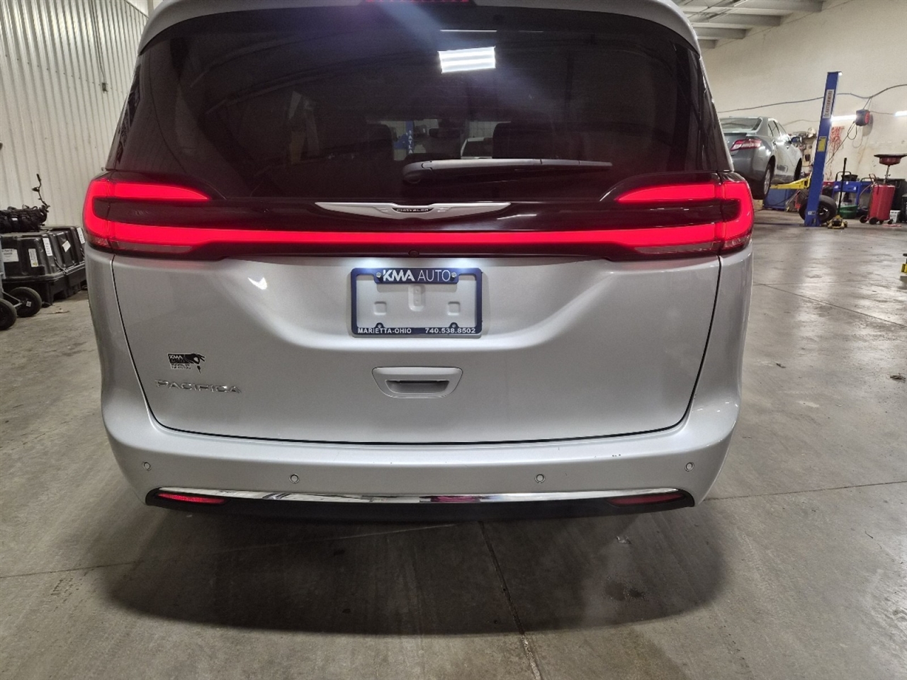 Chrysler Pacifica Touring L 2024