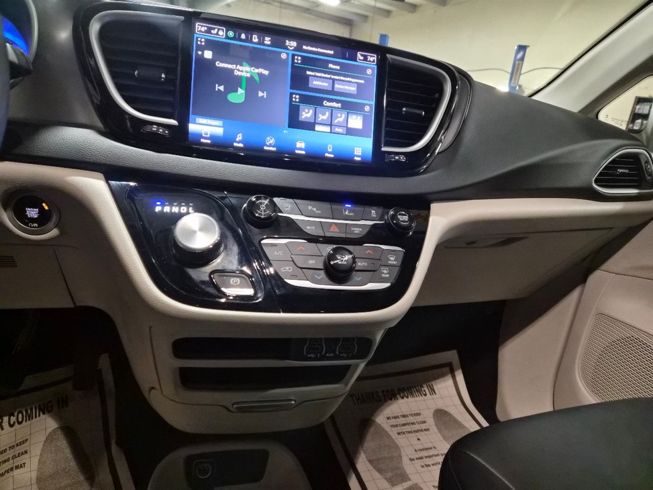 Chrysler Pacifica Touring L 2024