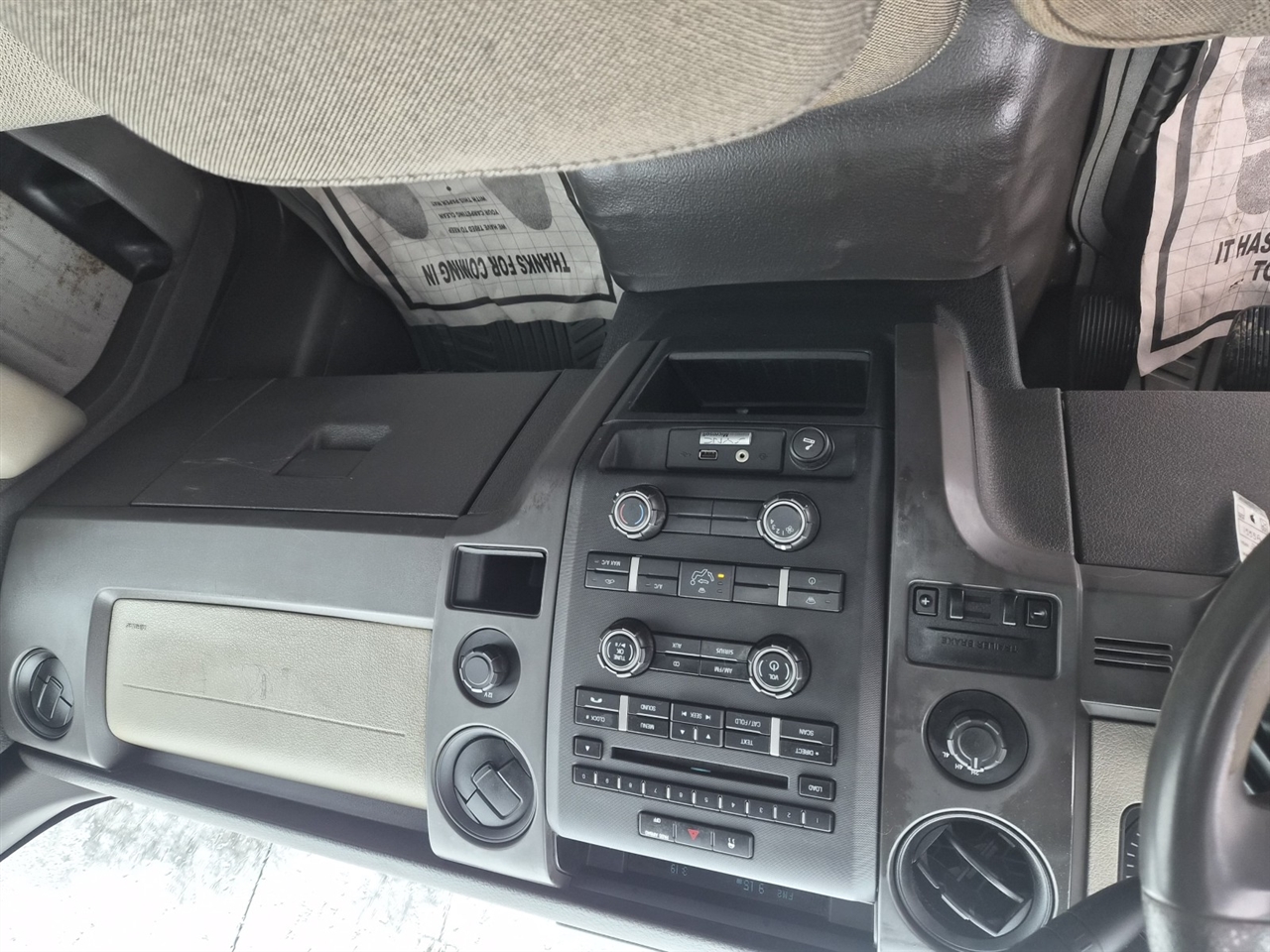 Ford F-150 XLT SuperCab 8-ft. Bed 4WD 2010