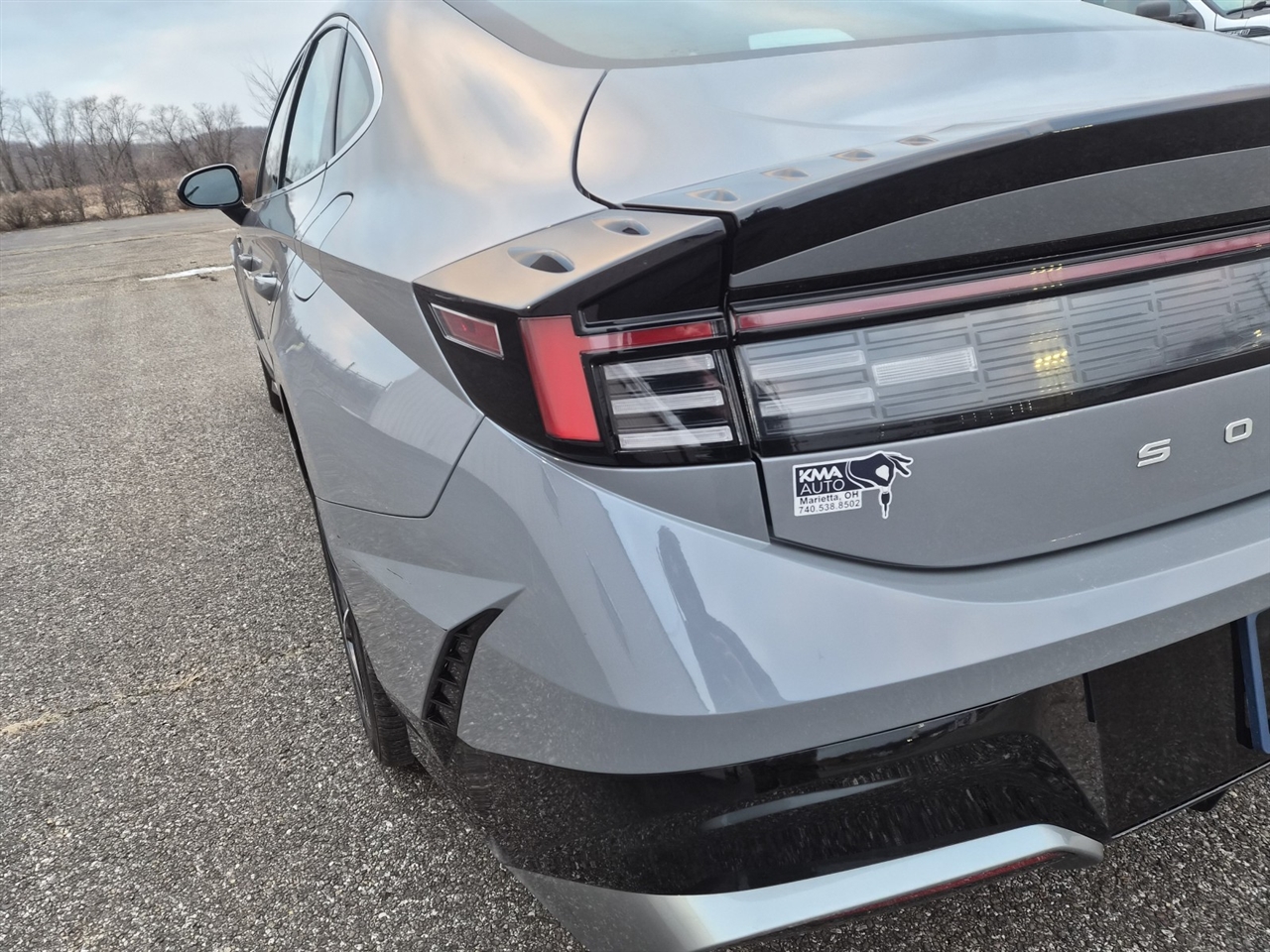 Hyundai Sonata SEL 2024