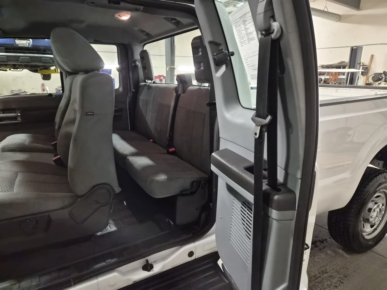 Ford F-250 SD XL SuperCab 4WD 2016