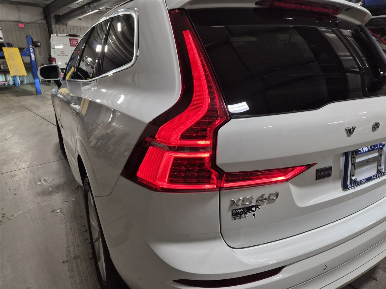 Volvo XC60 T8 Momentum Hybrid AWD 2022