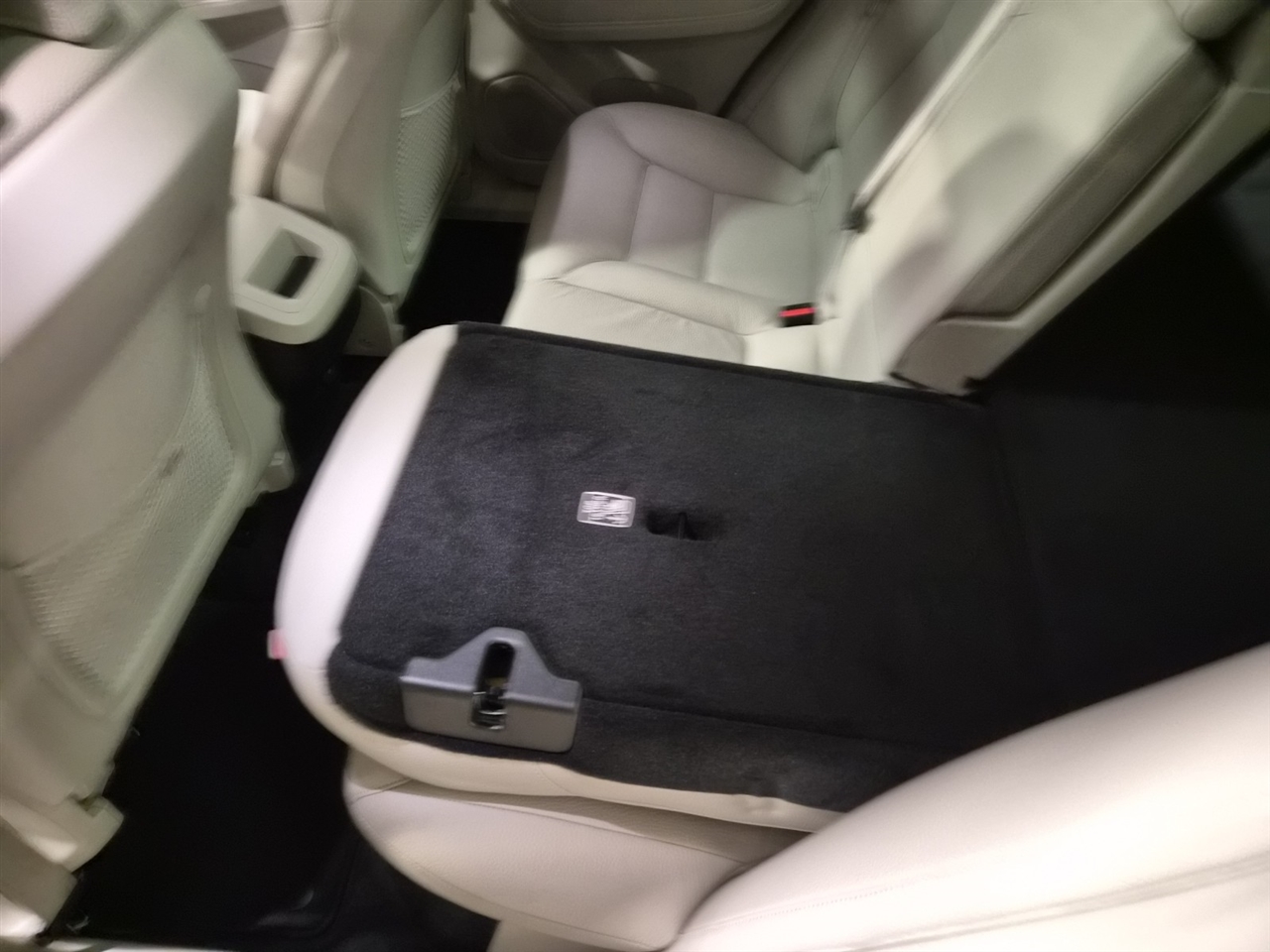 Volvo XC60 T8 Momentum Hybrid AWD 2022