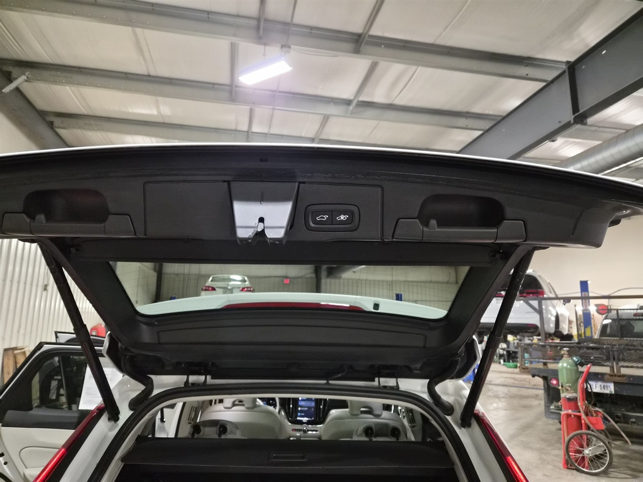 Volvo XC60 T8 Momentum Hybrid AWD 2022