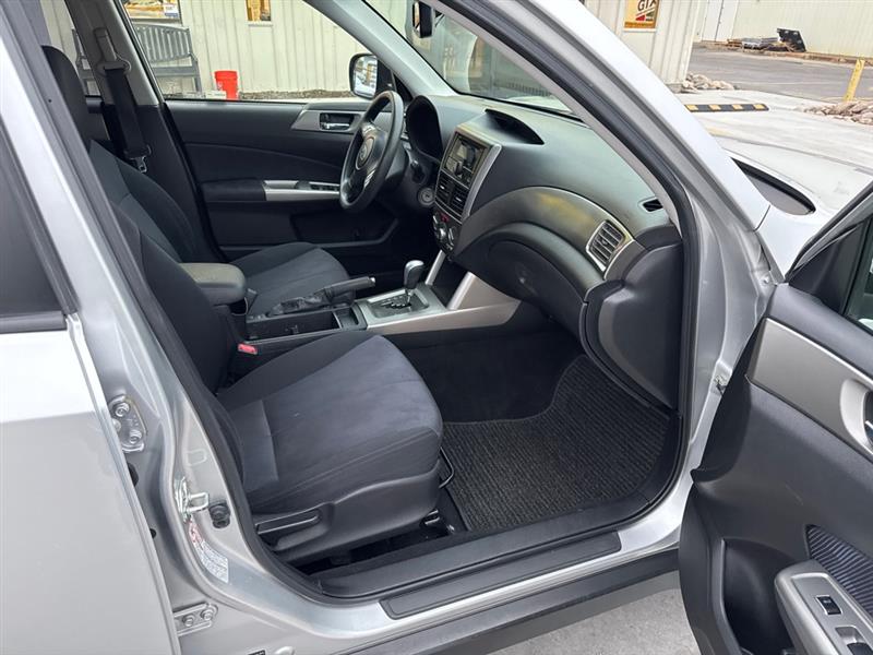 Subaru Forester 2.5X Premium 2010
