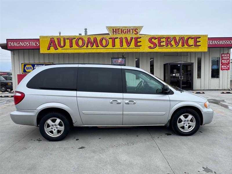 2005 Dodge Grand Caravan SXT