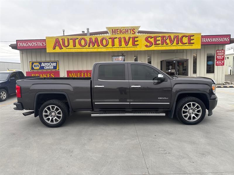 2015 GMC Sierra 1500 Denali Crew Cab Long Box 4WD