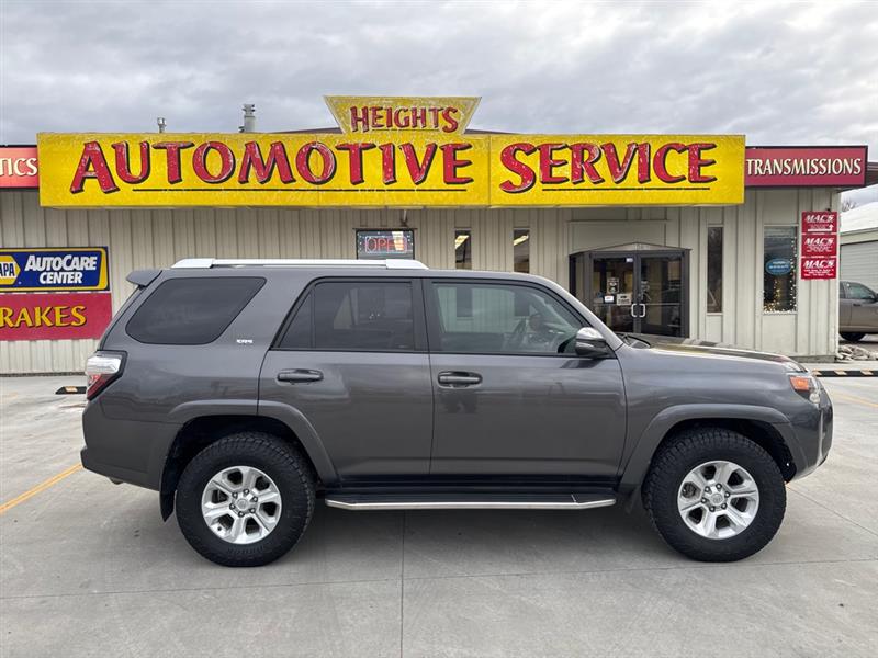 2016 Toyota 4Runner SR5 4WD
