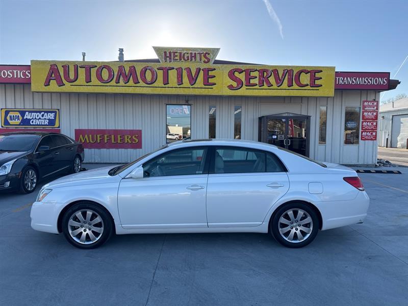 2005 Toyota Avalon XL