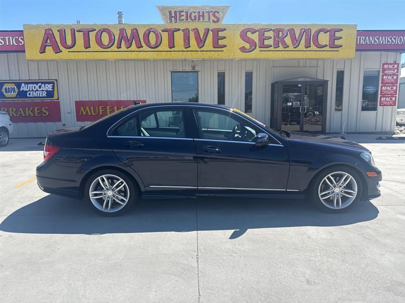2012 Mercedes-Benz C-Class C300 4MATIC Sport Sedan