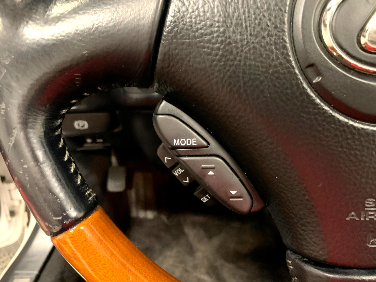 2007 Lexus SC 430 photo 10