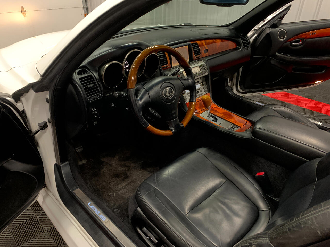 2007 Lexus SC 430 photo 25