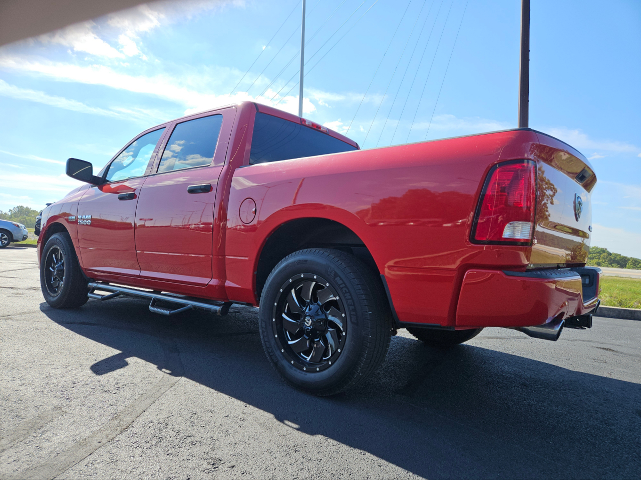 2016 Ram 1500 Express photo 2