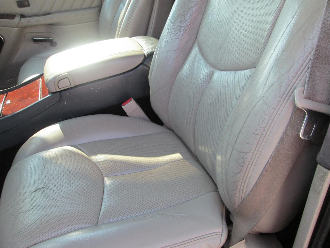 Cadillac Escalade ESV 4dr AWD Platinum Edition 2004