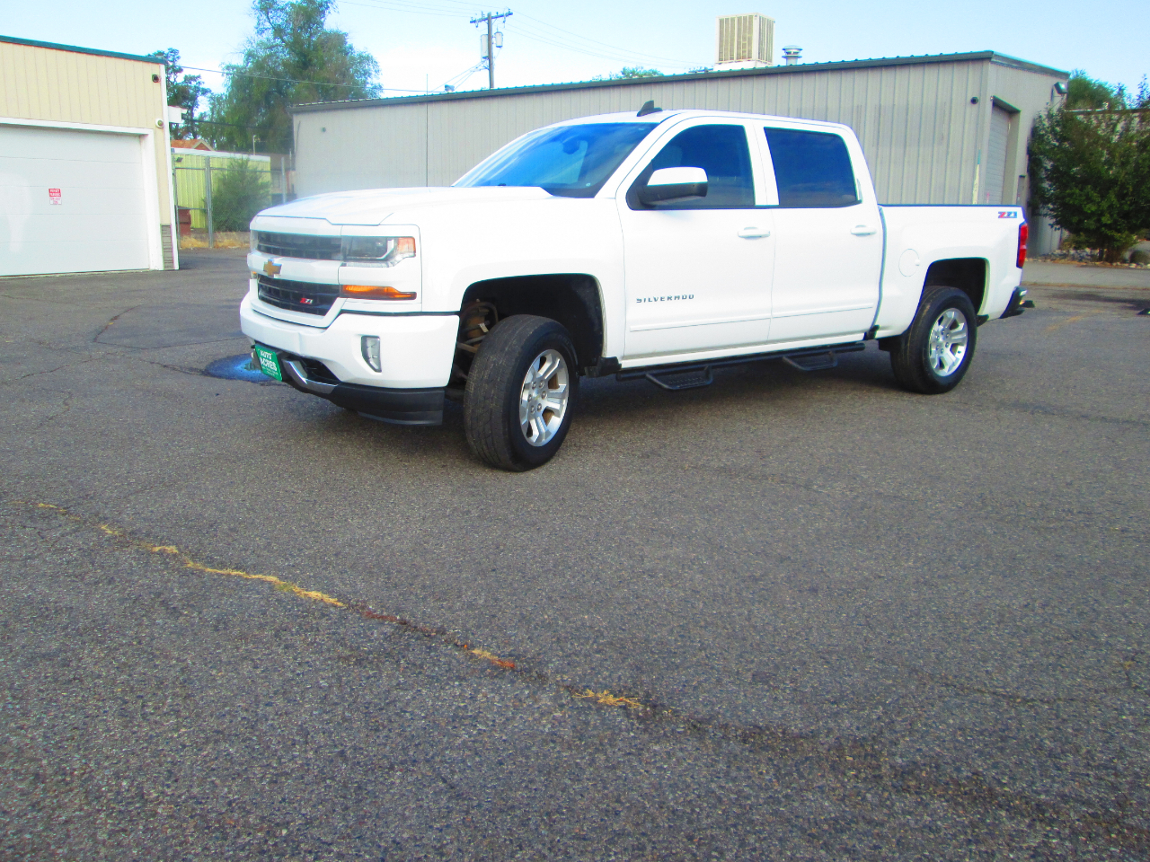 2016 Chevrolet Silverado 1500 4WD Crew Cab 143.5" LT w/2LT