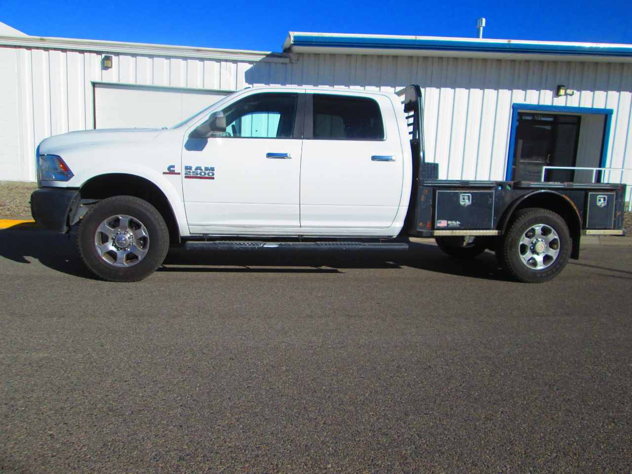 RAM 2500 Big Horn 4x4 Crew Cab 8' Box 2018