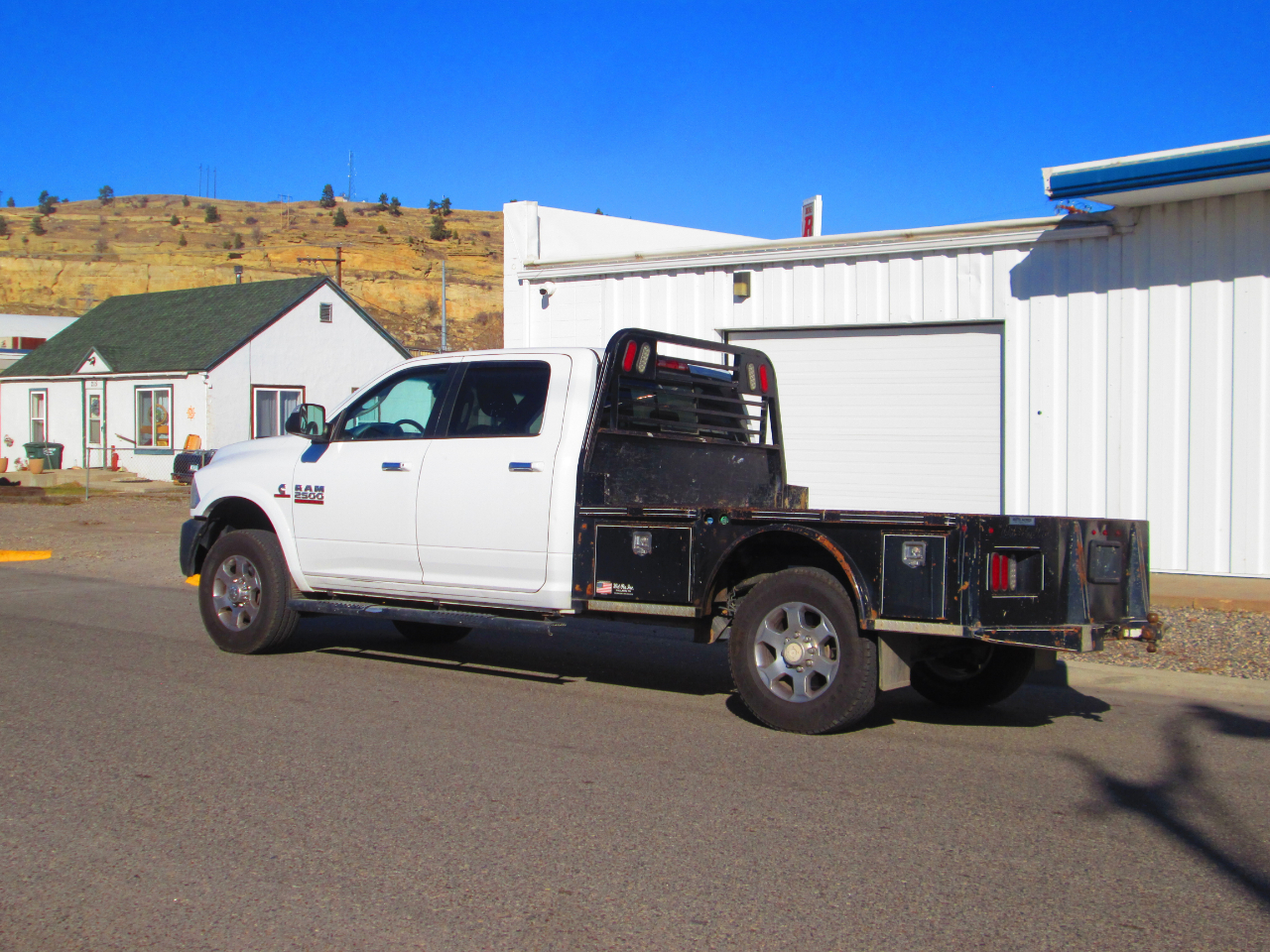 RAM 2500 Big Horn 4x4 Crew Cab 8' Box 2018