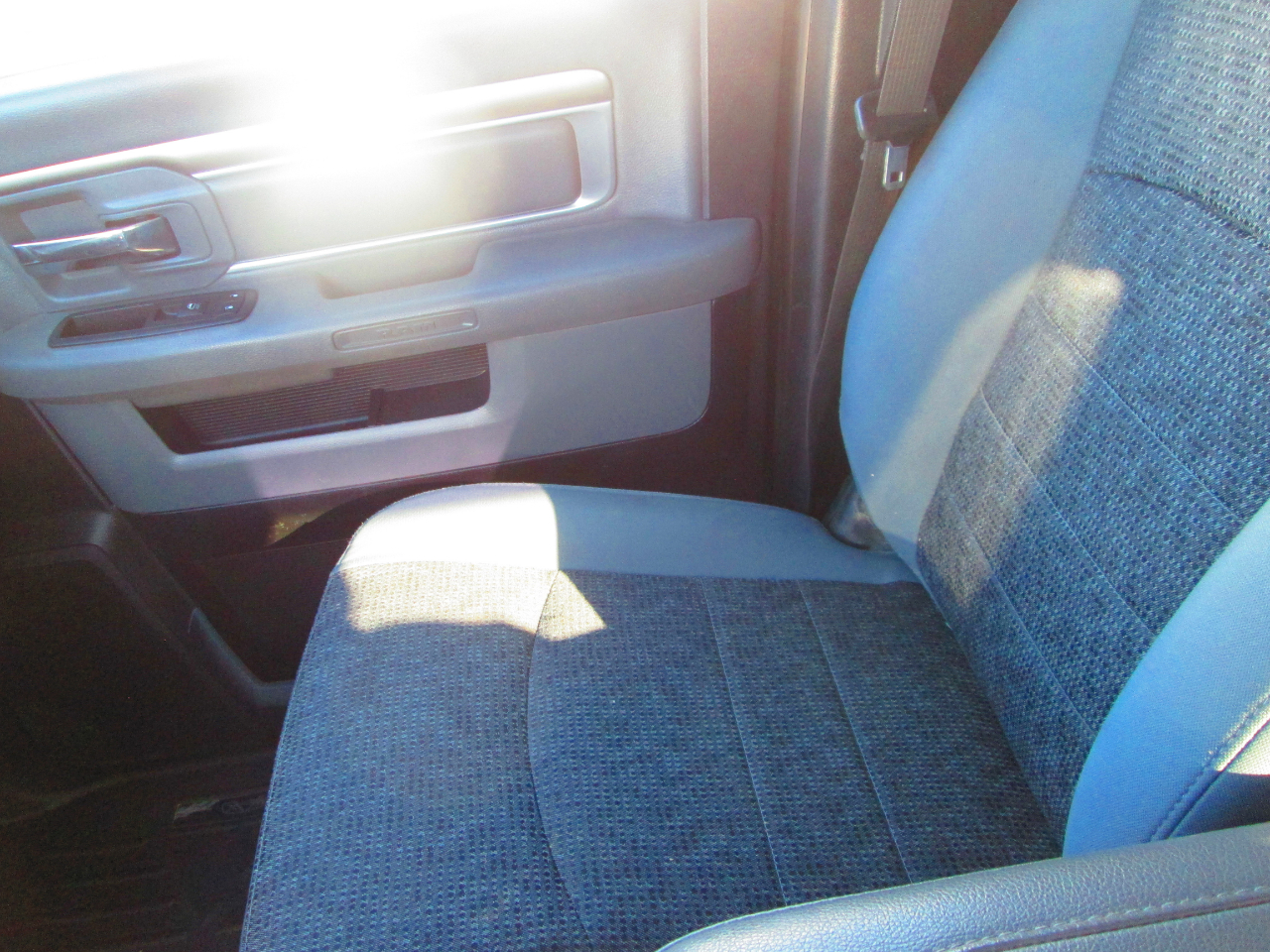 RAM 2500 Big Horn 4x4 Crew Cab 8' Box 2018