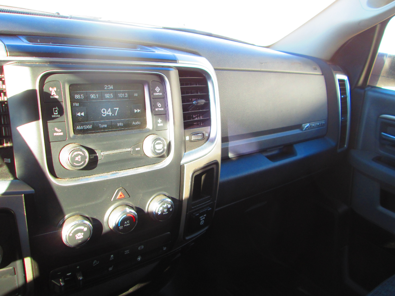 RAM 2500 Big Horn 4x4 Crew Cab 8' Box 2018