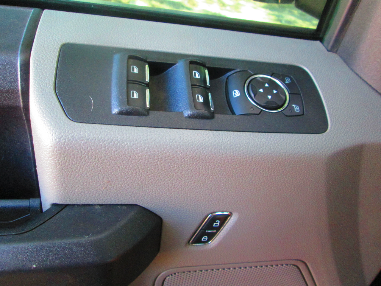 Ford 1/2 Ton Trucks  2019 Ford 1/2 Ton Trucks  2019