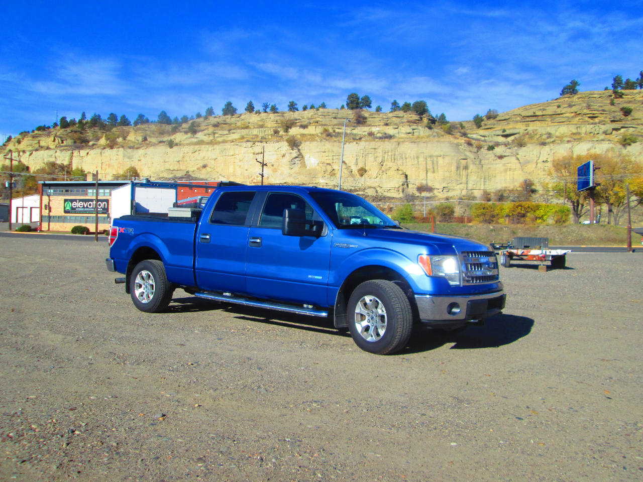 2014 Ford F-150 4WD SuperCrew 145" XLT