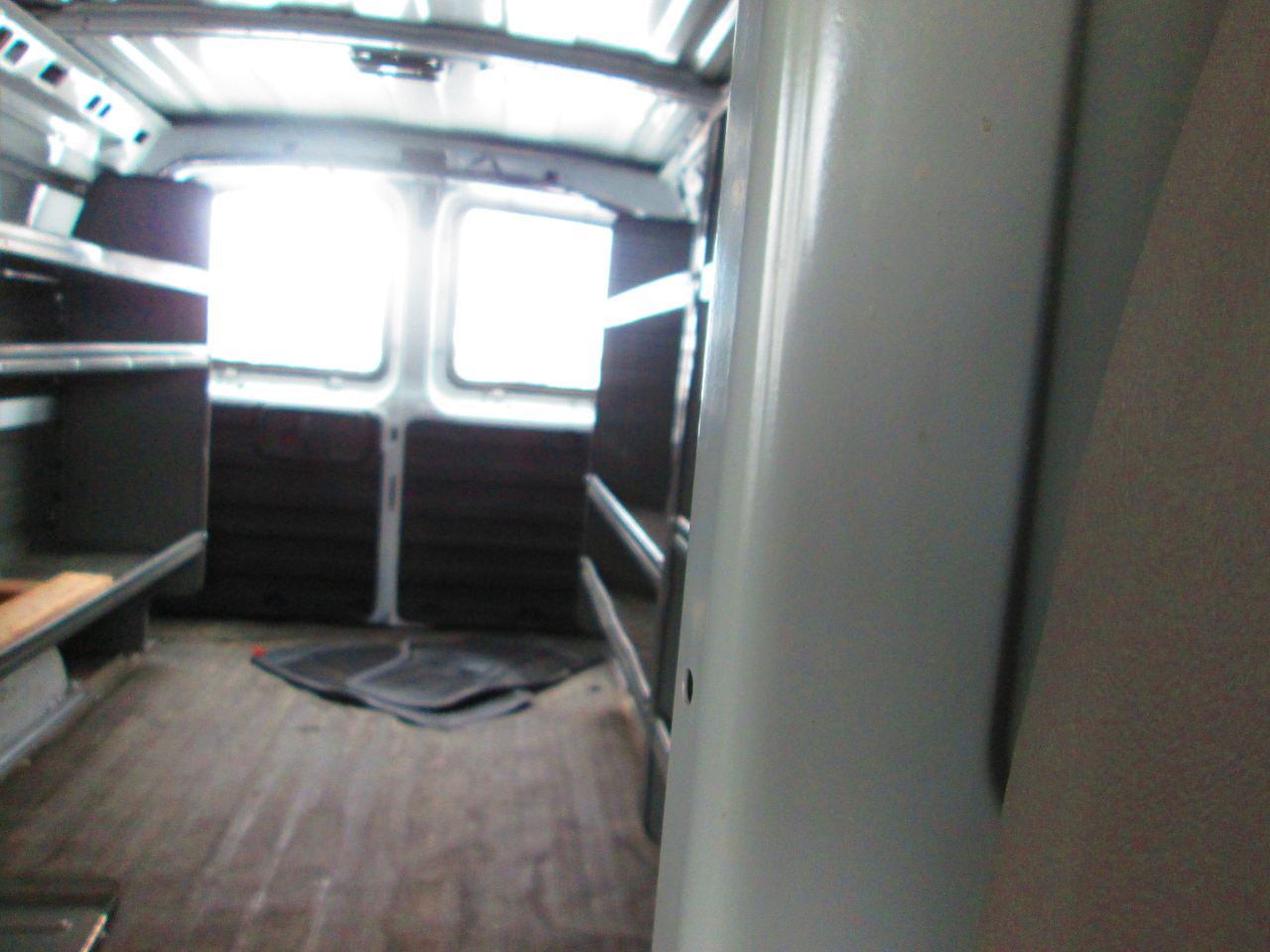 Chevrolet Express Cargo Van RWD 2500 135" 2012