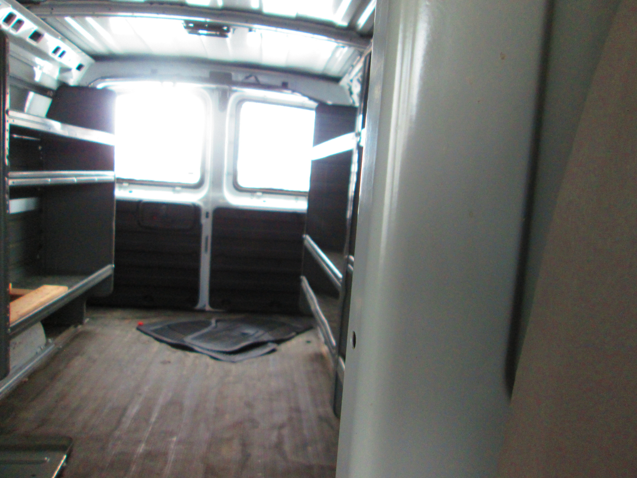 Chevrolet Express Cargo Van RWD 2500 135" 2012