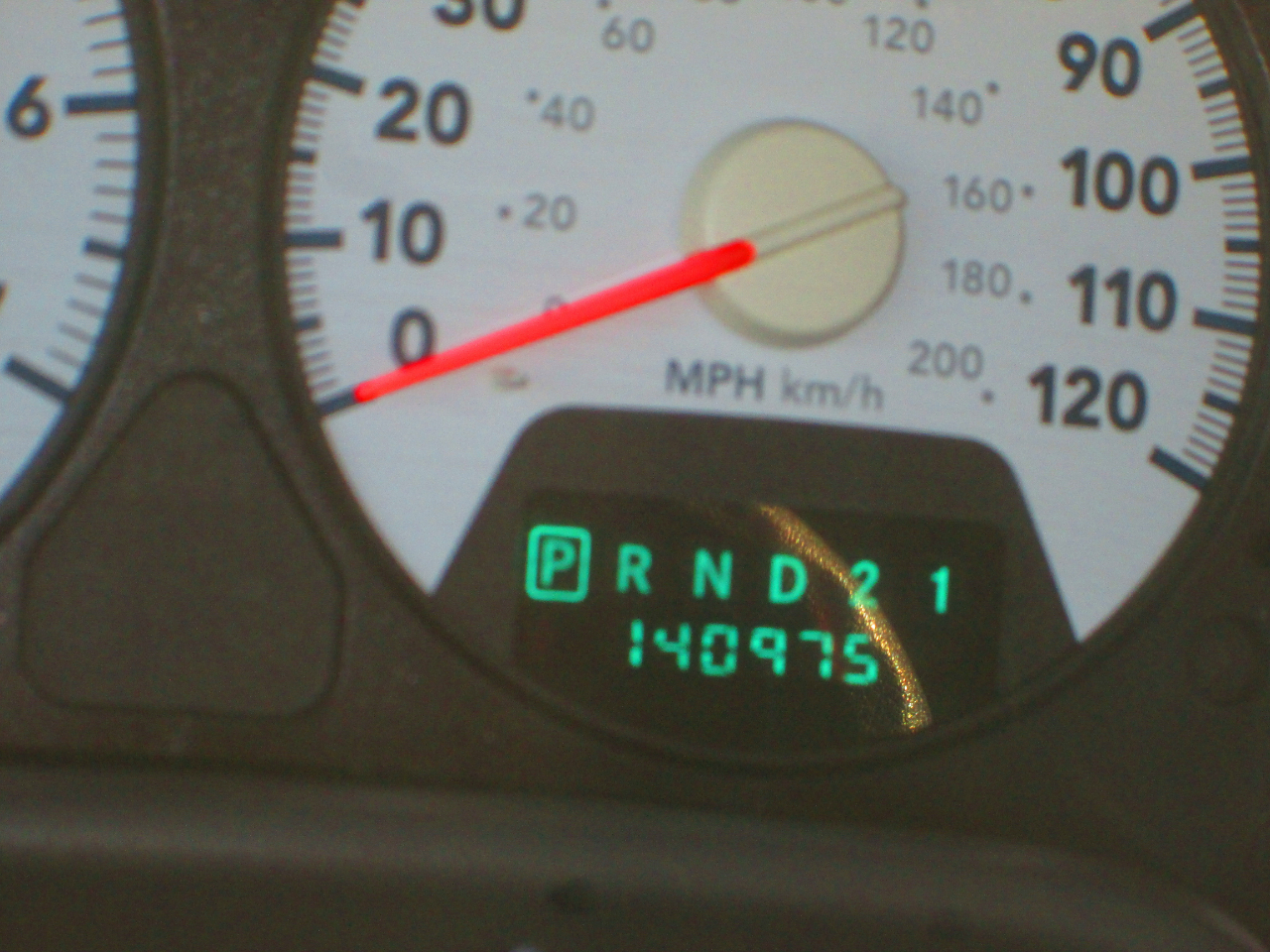 Dodge Ram 1500 4dr Quad Cab 140.5 4WD SLT 2006