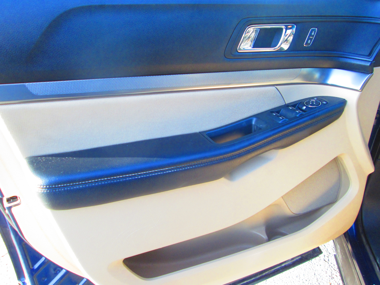 Ford Explorer Base 4WD 2017