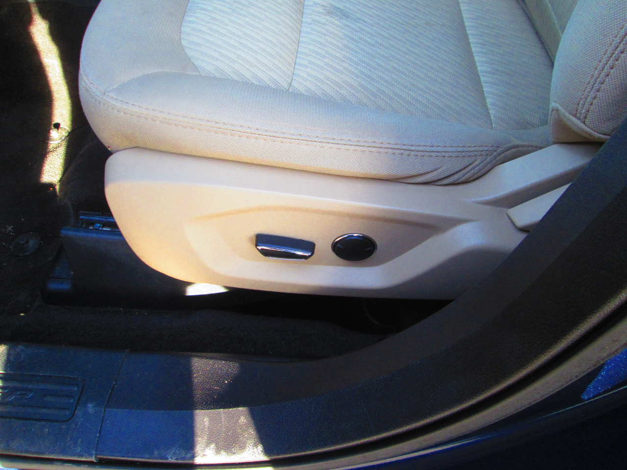 Ford Explorer Base 4WD 2017