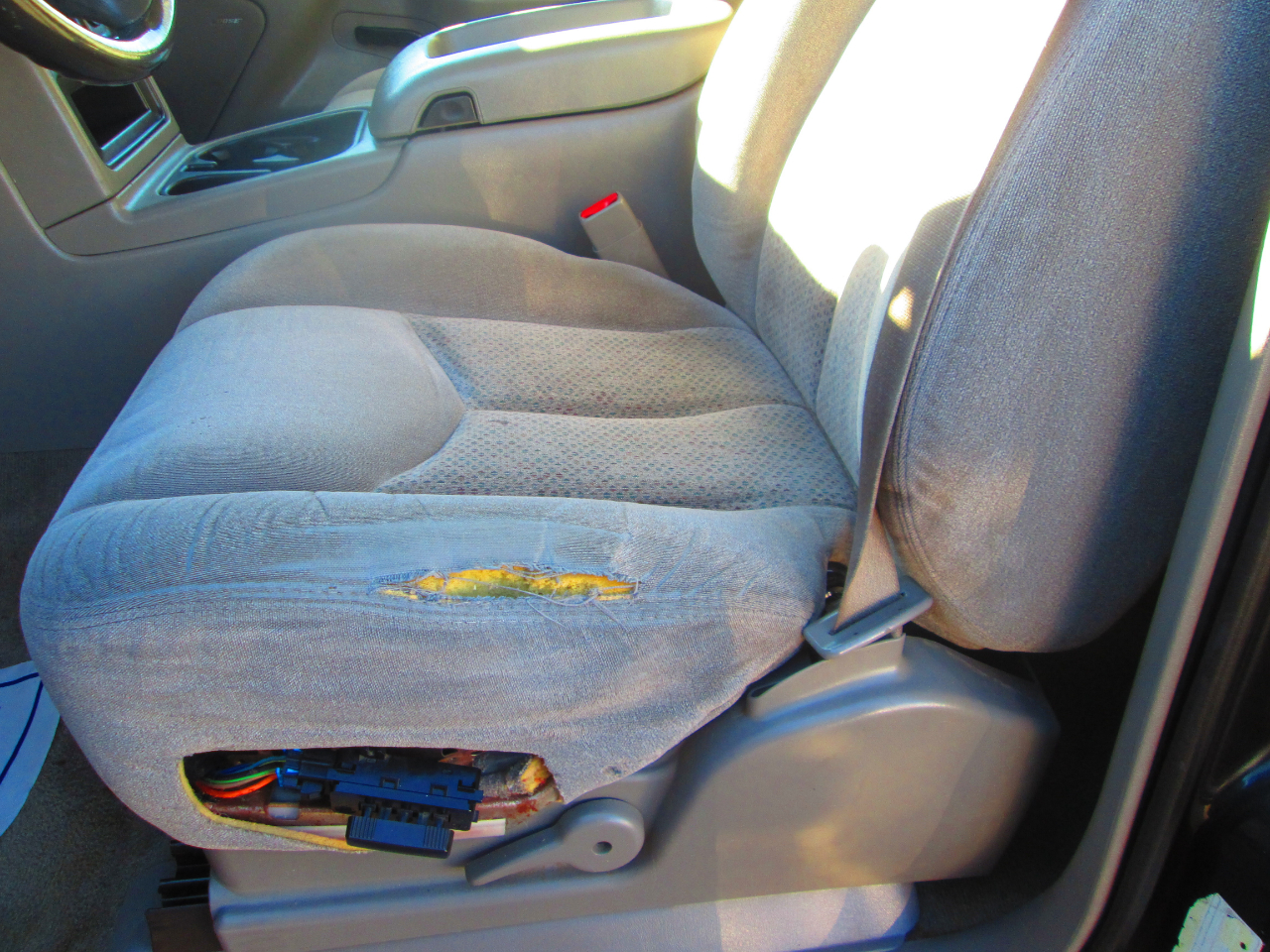 Chevrolet Tahoe 4dr 1500 4WD LS 2004