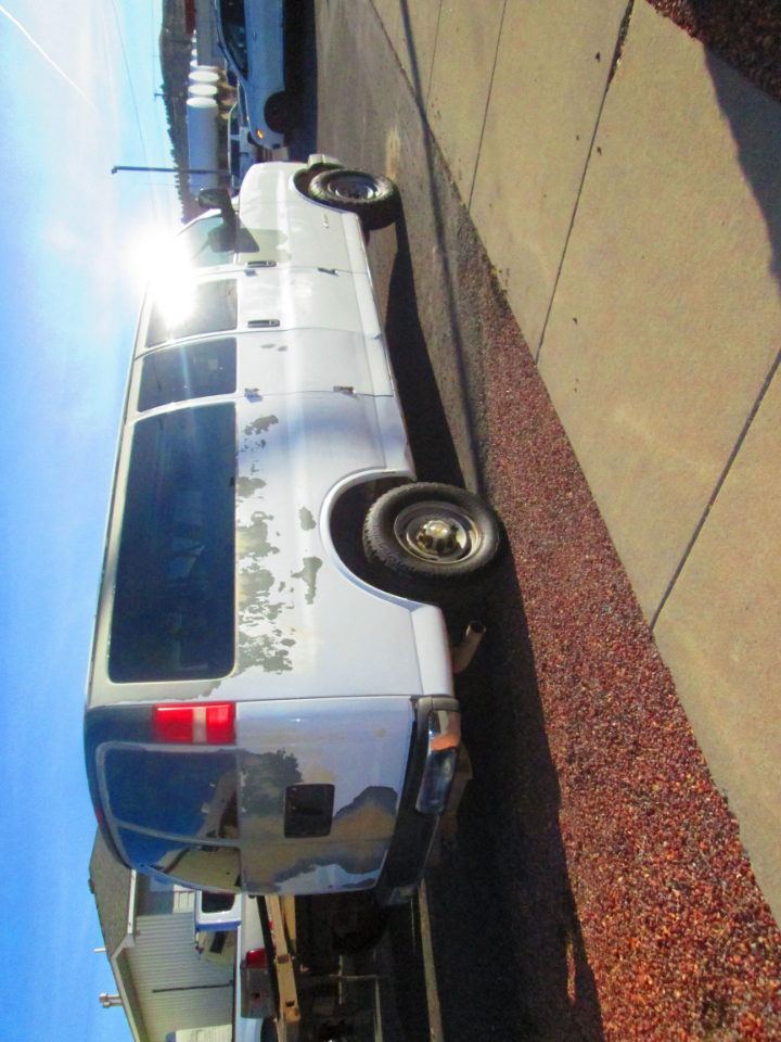 Chevrolet Express Passenger 3500 155" WB RWD 2005